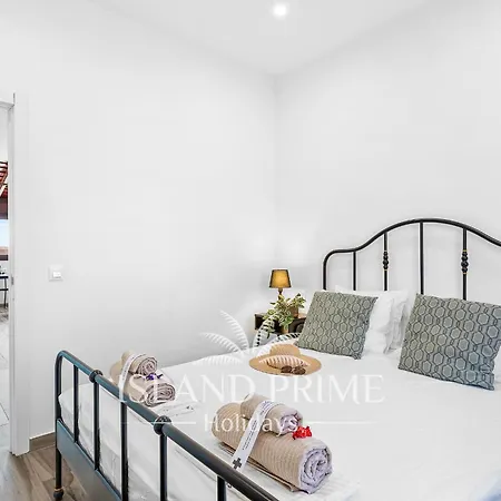 Διαμέρισμα Cosy In Centre Of San Blas Lm1 *